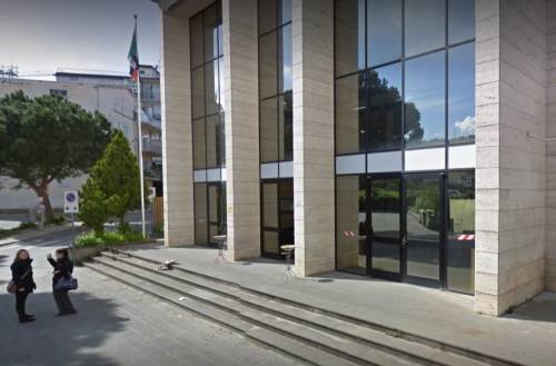Violentata, minacciata e presa a bastonate, ma fa arrestare l'ex compagno