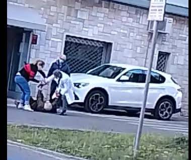 Lecce, medico aggredisce paziente di 87 anni