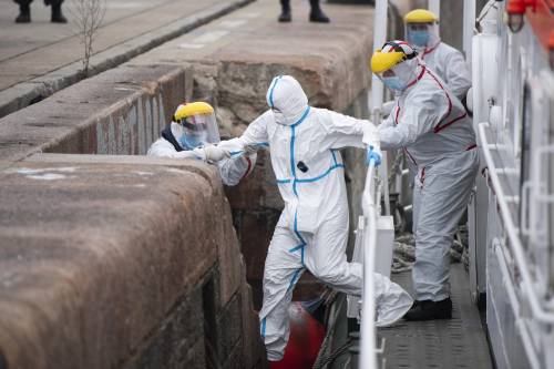 La Alan Kurdi verso la "quarantena" (davanti all'Italia)