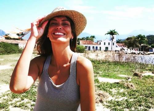 Il bacio saffico di Fernanda Lessa al Gf: "Ho avuto voglia e ho baciato Clizia"