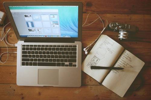 Come tutelare la salute dell’udito ai tempi dello smart working