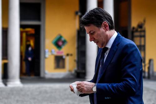 Ora Conte si inventa una scusa: "Non volevo essere d'intralcio"