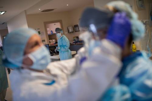 Premio Nobel, medici italiani e infermieri candidati