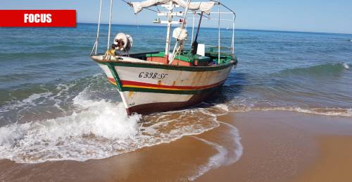 Tra barchini e carrette del mare: l'invasione di sbarchi fantasma