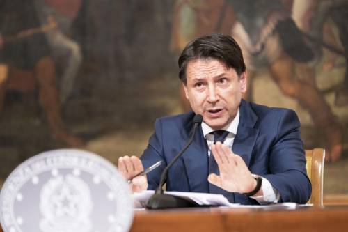 Coronavirus, Conte annuncia la Fase 2: ''Accettiamo il rischio calcolato''
