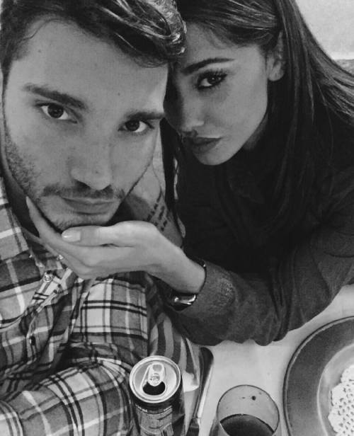 Un'indiscrezione su De Martino "In barca con quella bionda..."