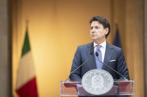 Conte evita la trappola Mes e promette nuovi miracoli