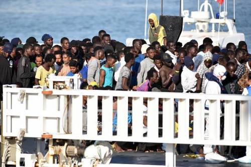 "Μας έφερε θετικούς μετανάστες" Η Λαμοργός κινδυνεύει να καταγγείλει