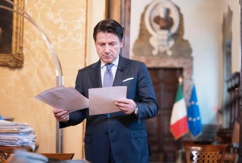 Esplodono i Cinque Stelle: ora Giuseppi deve schierarsi