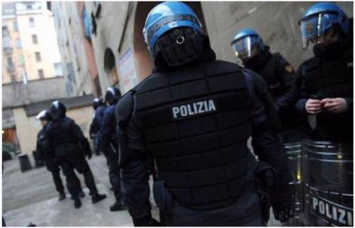 "Mancano occhiali contro Covid" E l'agente finisce sotto inchiesta