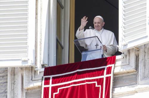 Il mistero sulla frase del Papa cancellata all'ultimo momento