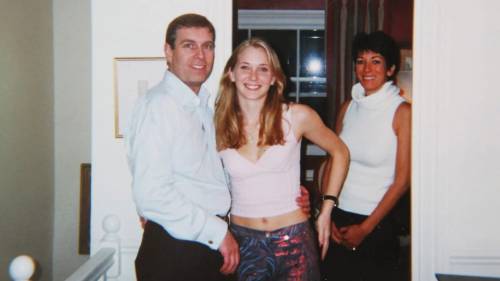 L'amico gli sconsigliò di vedere Epstein, ma Andrea replicò duro: "Sei solo un bigotto"