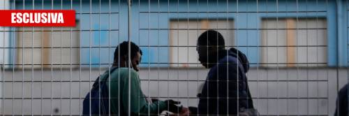 "Io, violentata da un migrante ospite del centro in cui lavoro"