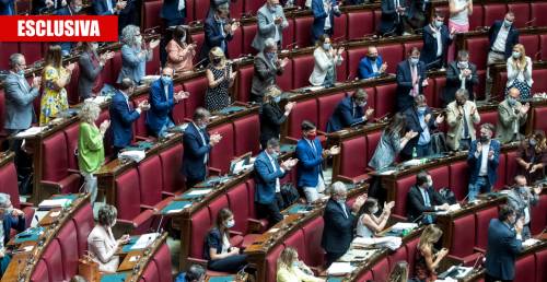Covid, la paura cresce dentro il Palazzo
