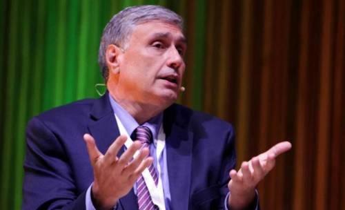 "No al doppio test e quarantena di 10 giorni". L'appello degli scienziati al ministro