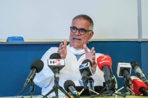 "Berlusconi adesso sta bene. Ma a marzo sarebbe morto"