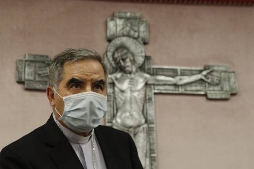 Vaticano, ora spunta lo scandalo della "dama di Becciu"
