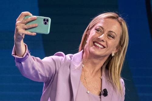 Meloni nuova leader dei conservatori europei: è la prima italiana a guidare un partito Ue