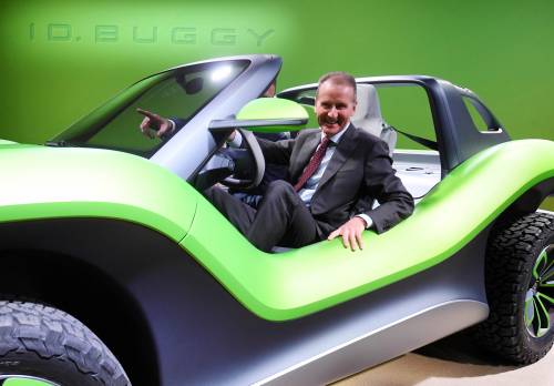 Volkswagen dribbla il Covid con l'elettrico
