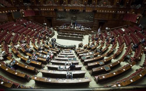 La maggioranza è nel caos: Camera senza numero legale