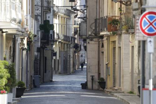 Zone rosse e Regioni chiuse: l'autunno dei "mini lockdown"