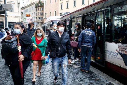 "Uscite in ordine alfabetico", la nuova proposta per Natale