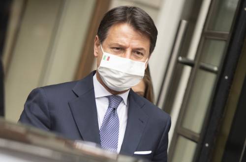 "Qui sembrano tutti impazziti". Le liti nella lunga notte del governo