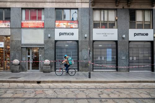 Il weekend? Meglio in casa. No a lungomare e giri in centro
