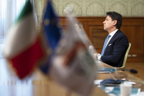 Il voto in Aula, poi l'incidente: Conte sarà costretto al rimpasto?