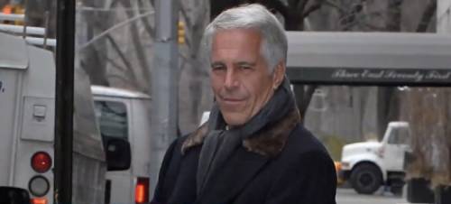 Ex dipendente di corte rivela: "Epstein fu ucciso per coprire il principe Andrea"