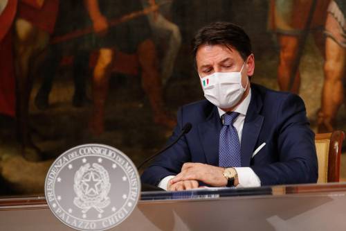 Conte vicino al crollo: "In settimana la verifica". Ma il Colle mette i paletti