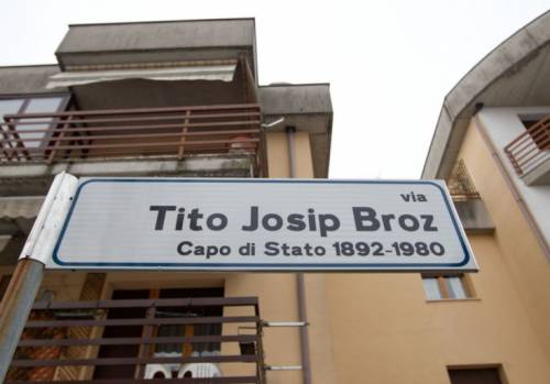 L'Italia intitola le proprie vie al dittatore comunista