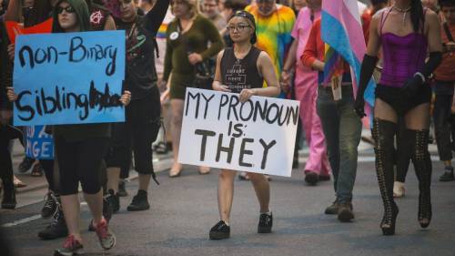 È trans anche il "genere": da bisogno a ideologia