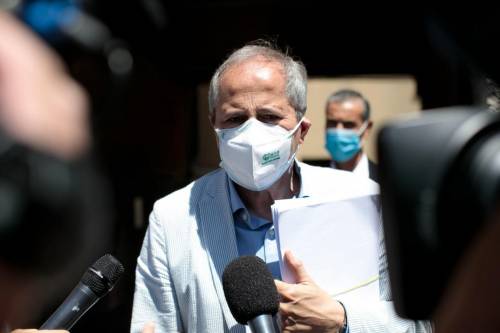 Crisanti si unisce a Ricciardi: "Serve un nuovo lockdown per fermare le varianti"