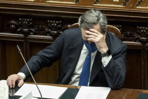 Draghi convoca Cts e ministri: sul tavolo le misure anti Covid