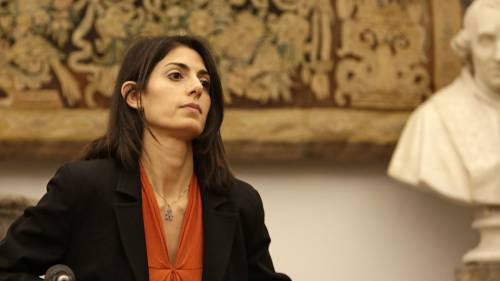 5S spaccati sulla Raggi. E ora spunta Gualtieri
