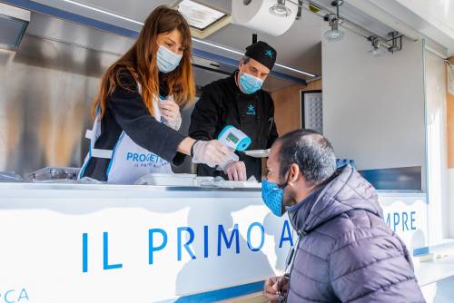 Arca Onlus: "Portiamo cibo ai bisognosi, sosteneteci"