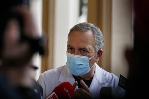 Virus, frase choc del medico dello Spallanzani: "Lavorano perché non finisca"