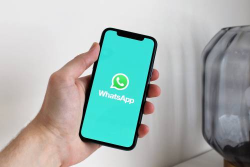 Foto compromettente? Ora su WhatsApp si autodistrugge
