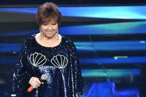 Sanremo, Orietta Berti bacchetta Fiorello: "Sono 29 anni, non 19"