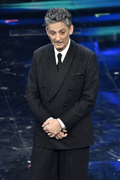 Sanremo, Fiorello ironizza sulle dimissioni di Zinga: "O fa il sindaco di Roma o l'opinionista della d'Urso"
