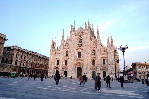 Coprifuoco anticipato alle 20 e negozi chiusi: ipotesi nuove restrizioni