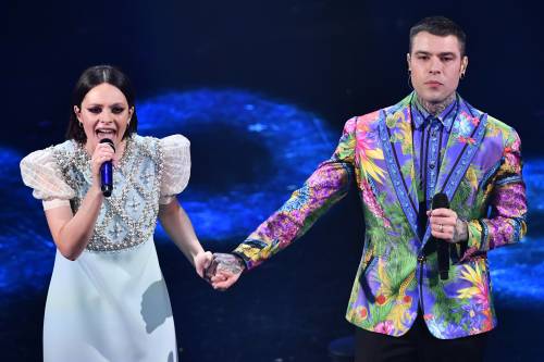 Ferragni chiede i voti per far vincere Fedez. Insorge il Codacons