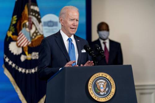 Joe Biden choc su Vladimir Putin: "Un assassino"