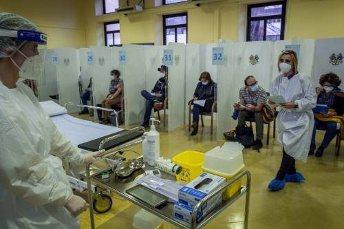 La paura dopo la vaccinazione: "Ho la bocca bloccata e non cammino"