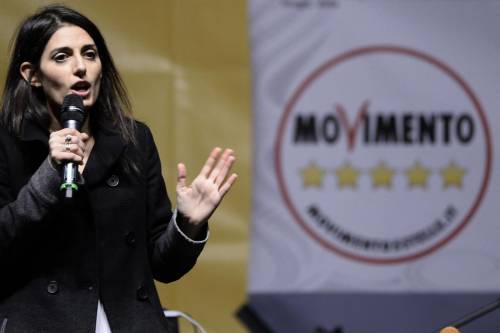Dal campo rom al Covid hotel: Raggi travolta dalle polemiche