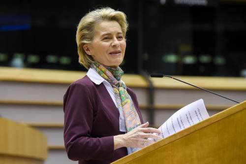 La von der Leyen placa la rivolta "I sieri creati qui restano nella Ue"