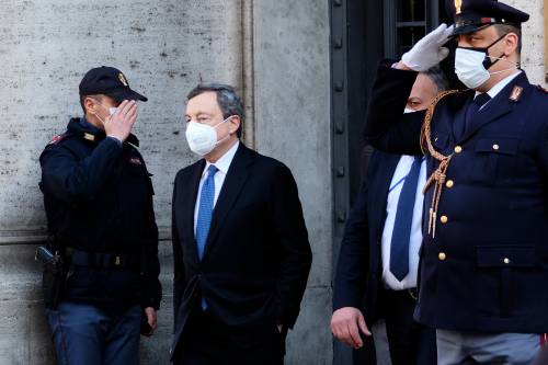 Covid, nel dl anche un meccanismo di verifica per allentare le misure