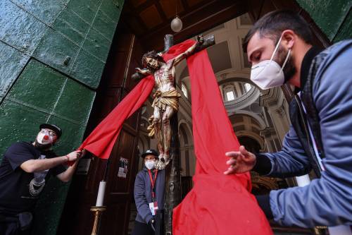 Dai Salmi a Zanzotto per risorgere un po'