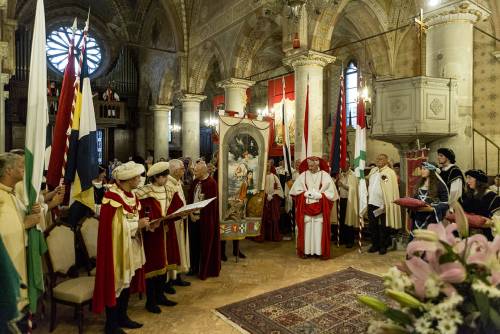 Il Palio dei Castelli di Castiglione Olona celebra il sesto centenario della Collegiata